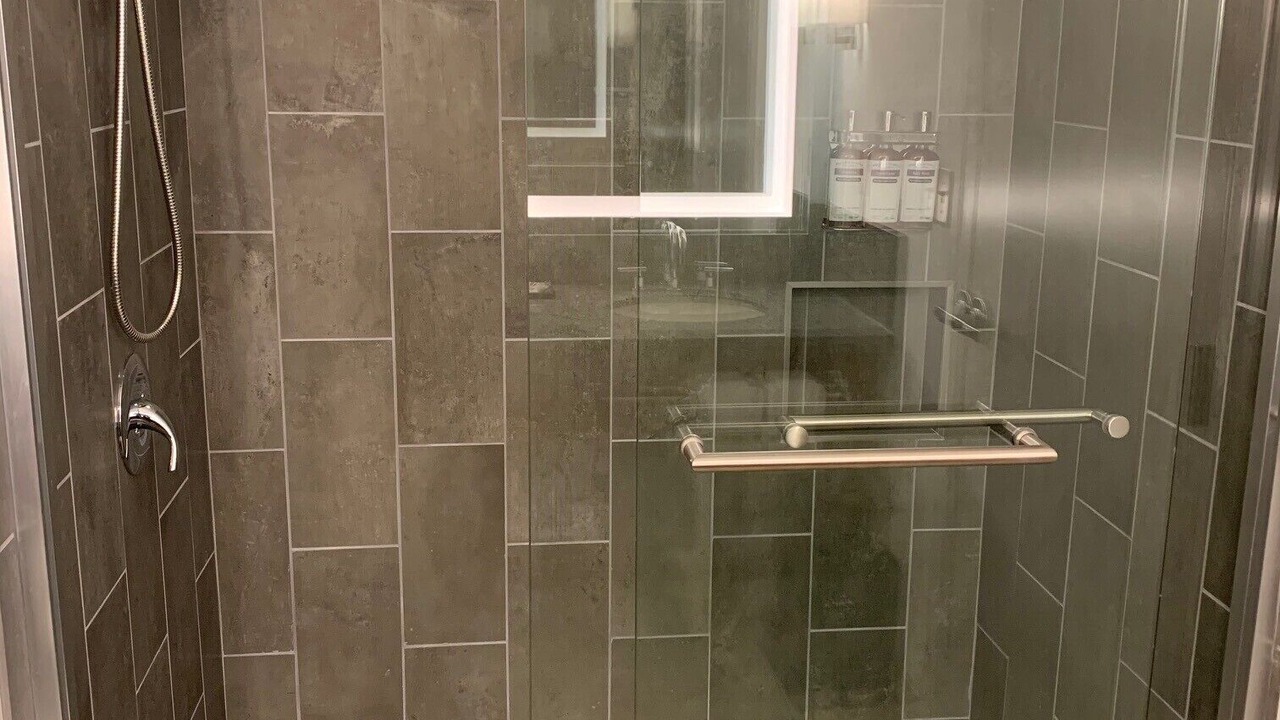 Photo of Bathroom in Joffre