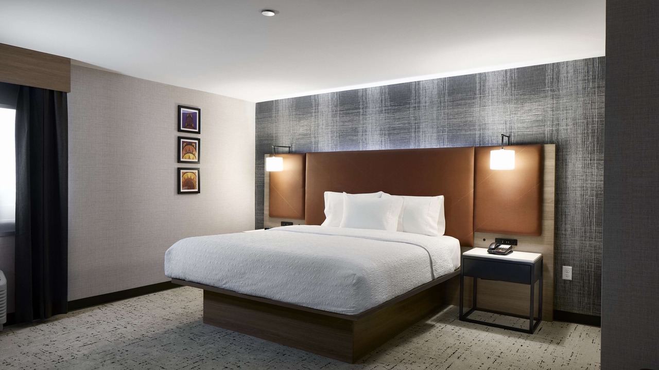 Photo of Bedroom in Newark
