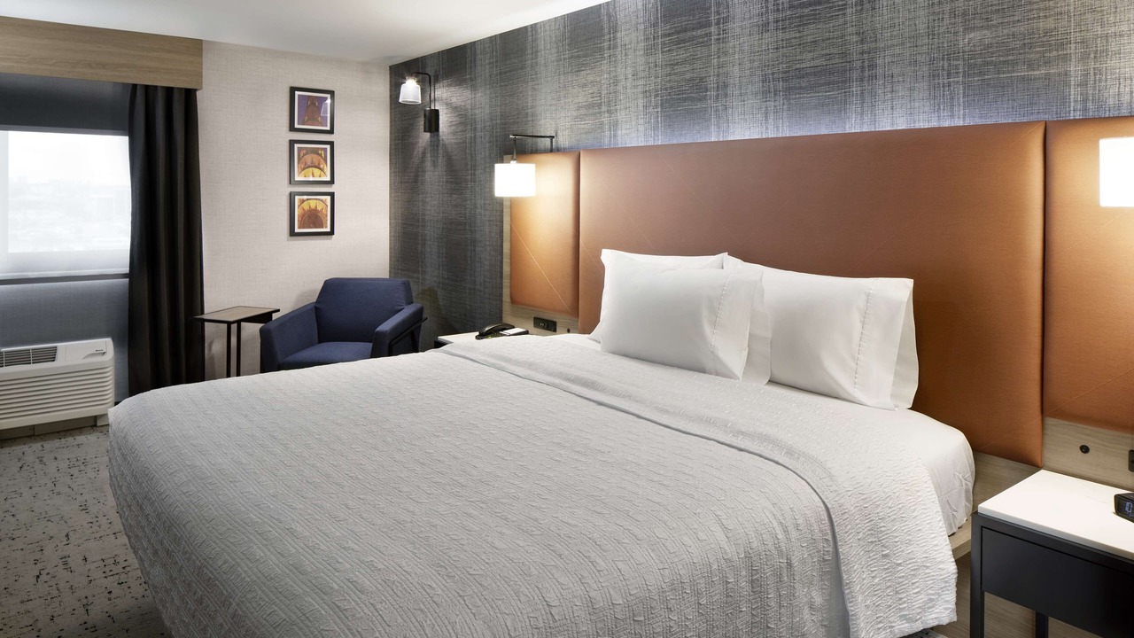 Photo of Bedroom in Newark