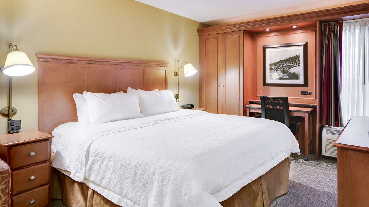 Photo of Bedroom in Moon Township