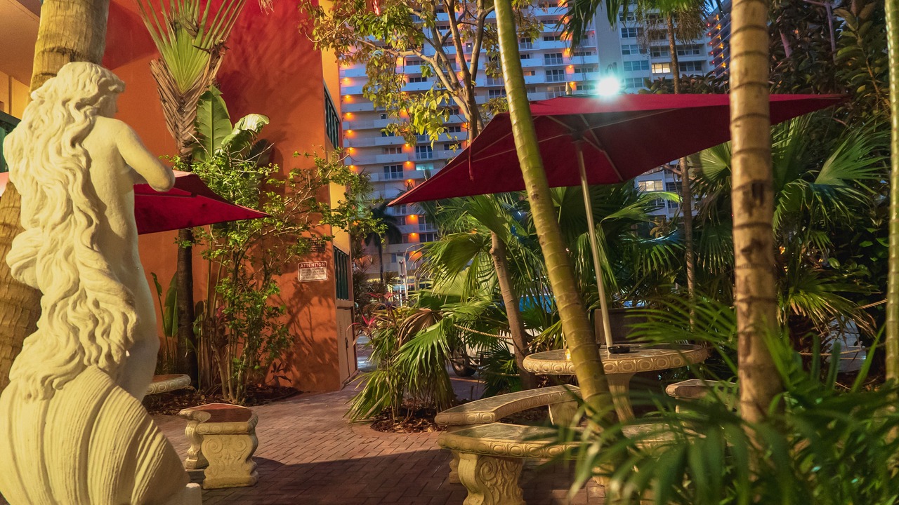 Photo of Patio Balcony in Bermuda Riviera