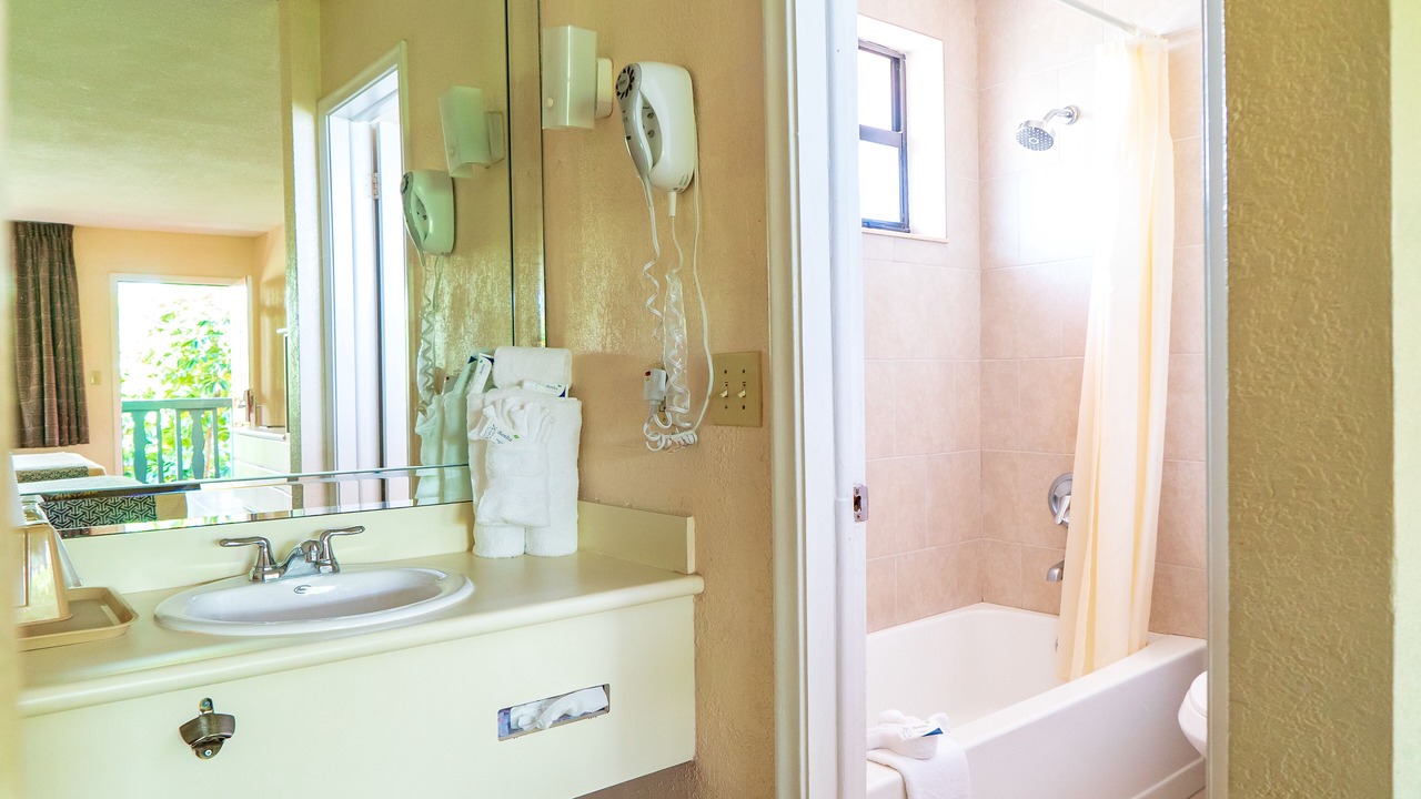 Photo of Bathroom in Bermuda Riviera