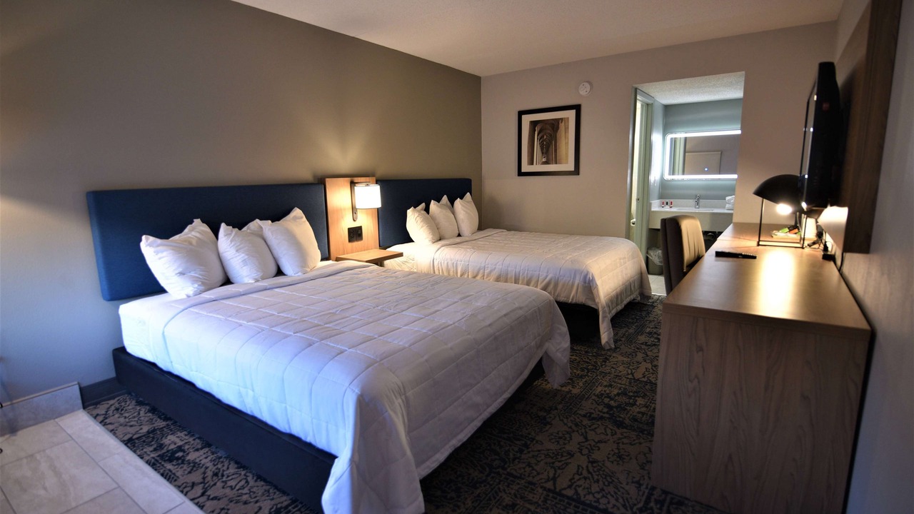 Photo of Bedroom in Pine Grove