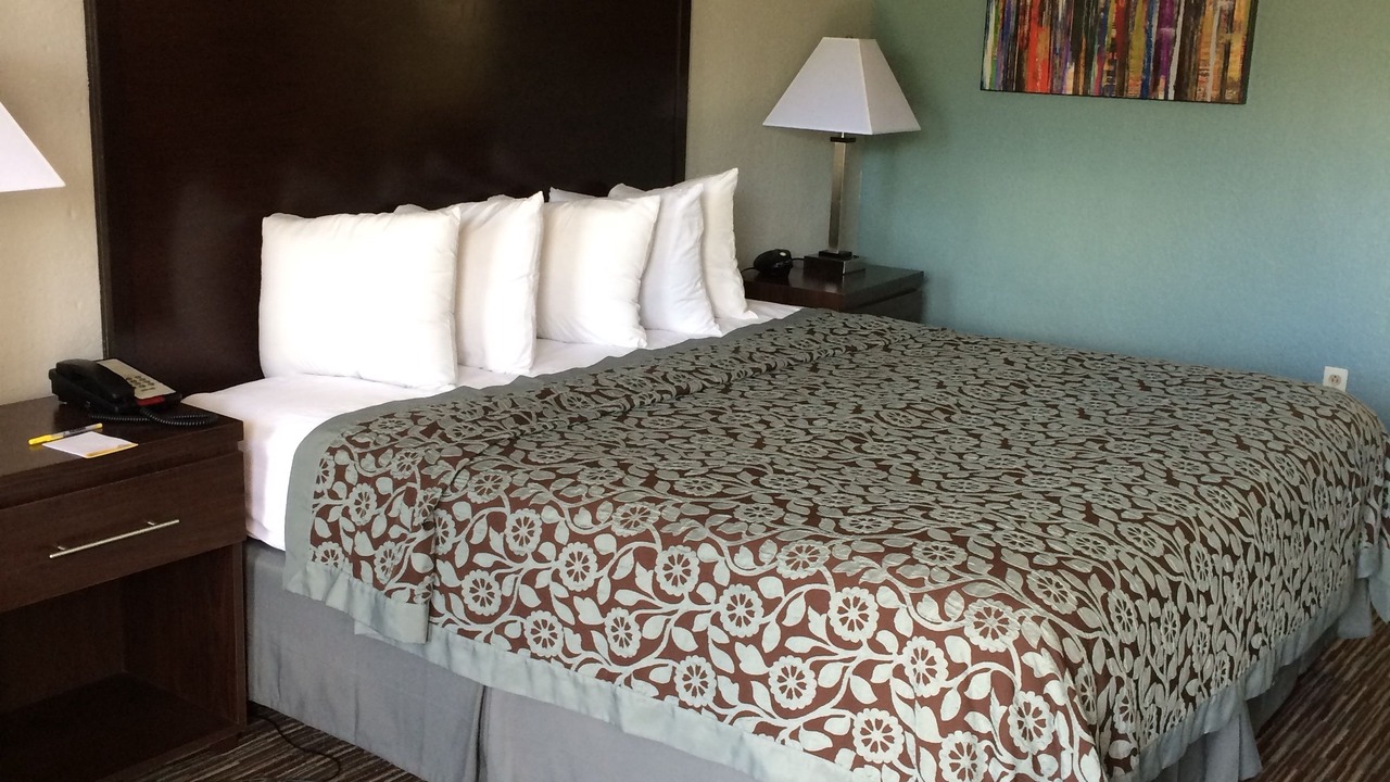 Photo of Bedroom in Riverside Park