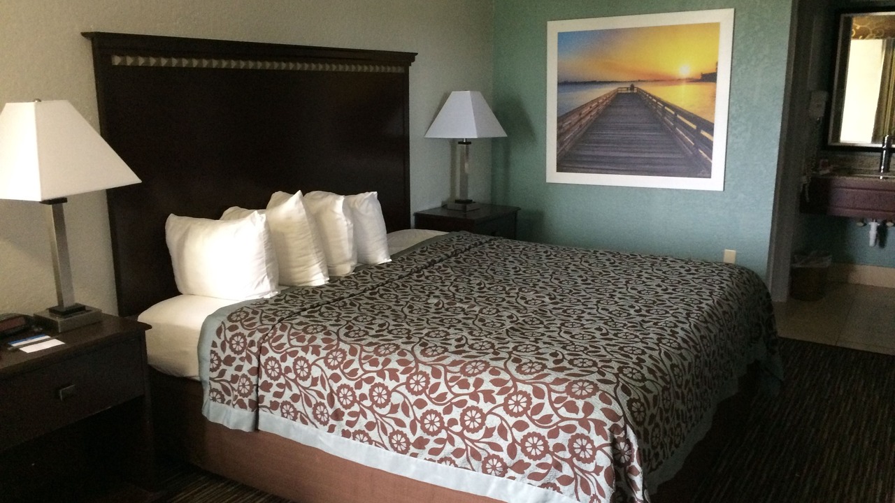 Photo of Bedroom in Riverside Park