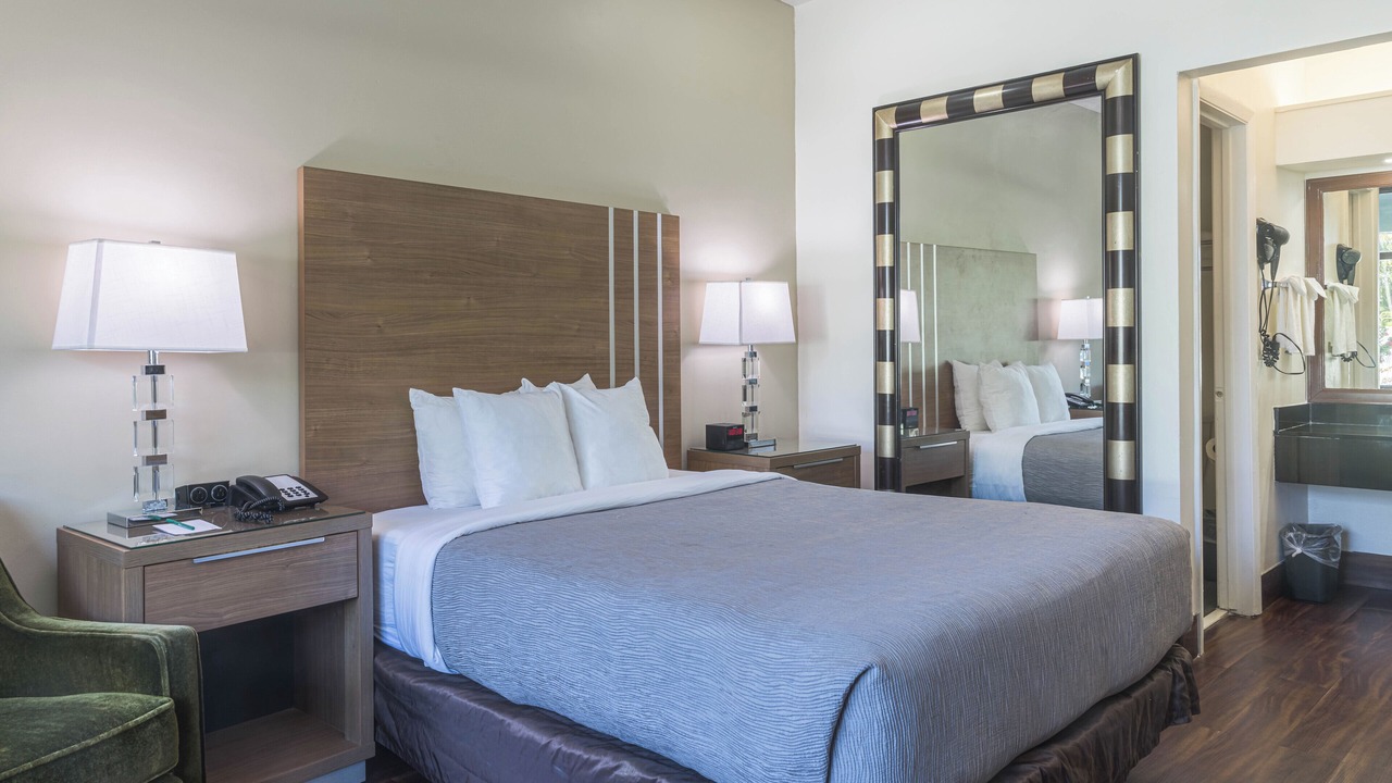 Photo of Bedroom in East Boca Raton