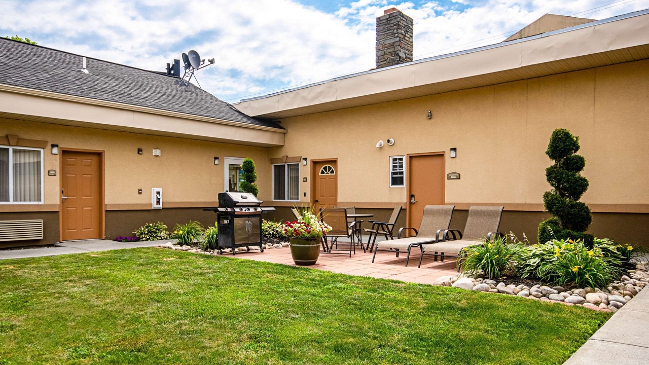 Photo of Outdoor in Glenmont