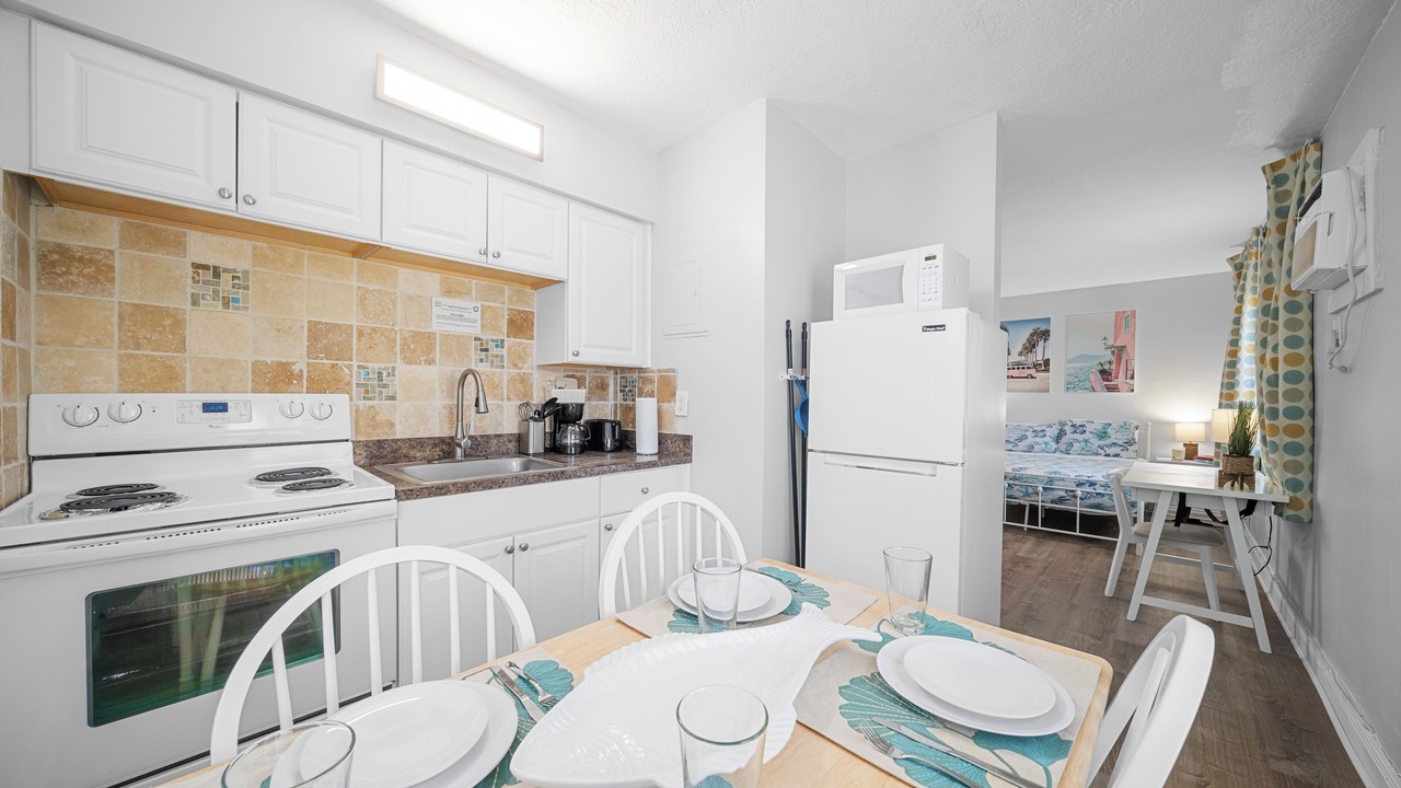 Photo of Kitchen in Lauderdale-by-the-Sea