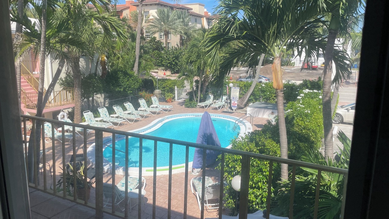 Photo of Bedroom in Lauderdale-by-the-Sea