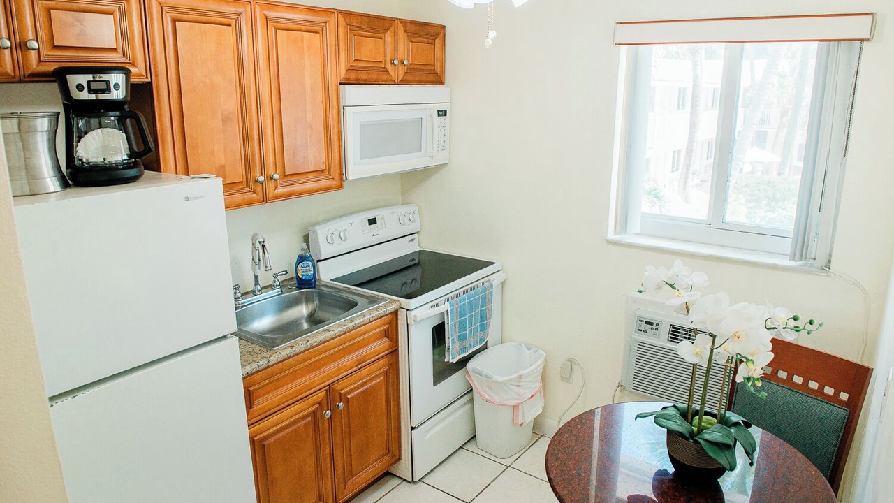 Photo of Kitchen in Lauderdale-by-the-Sea