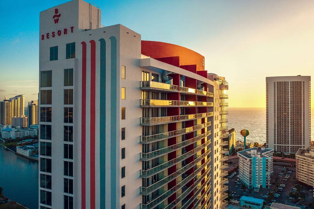 Photo of Outdoor in Hallandale Beach