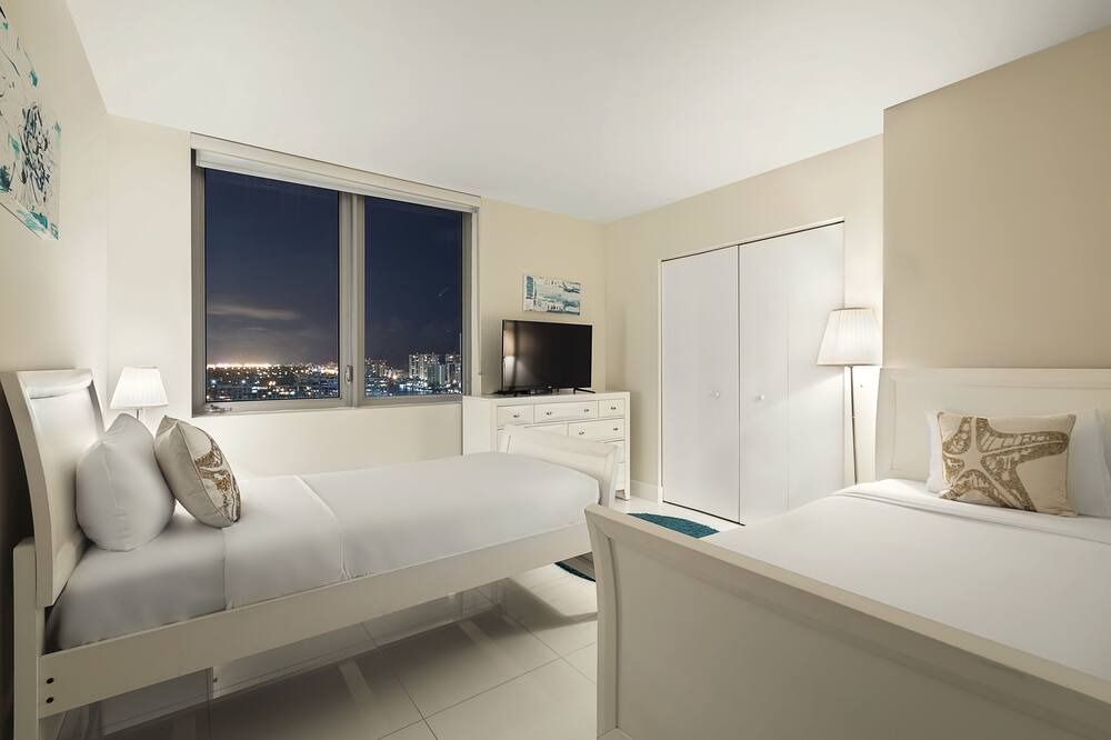 Photo of Bedroom in Hallandale Beach