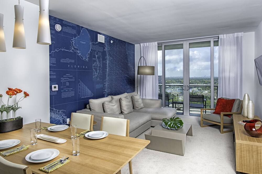 Photo of Livingroom in Hallandale Beach