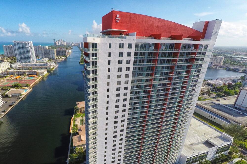 Photo of Outdoor in Hallandale Beach