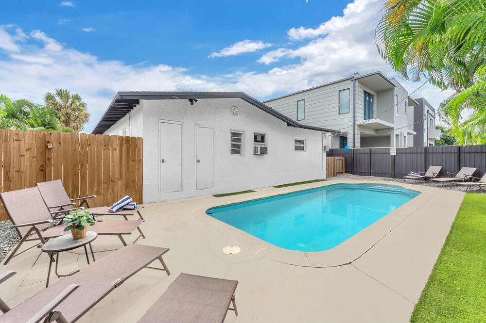Photo of Outdoor in Lake Ridge