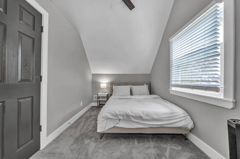 Photo of Bedroom in North Buffalo