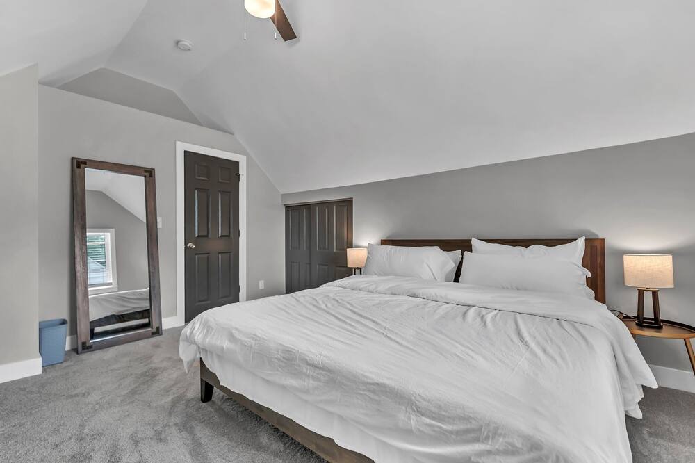 Photo of Bedroom in North Buffalo