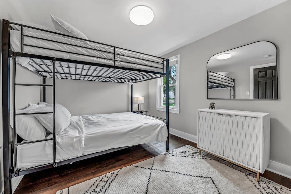 Photo of Bedroom in North Buffalo