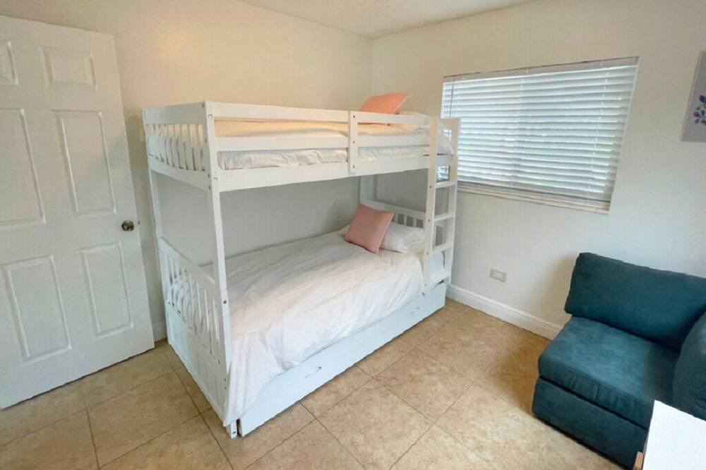 Photo of Bedroom in West Hollywood