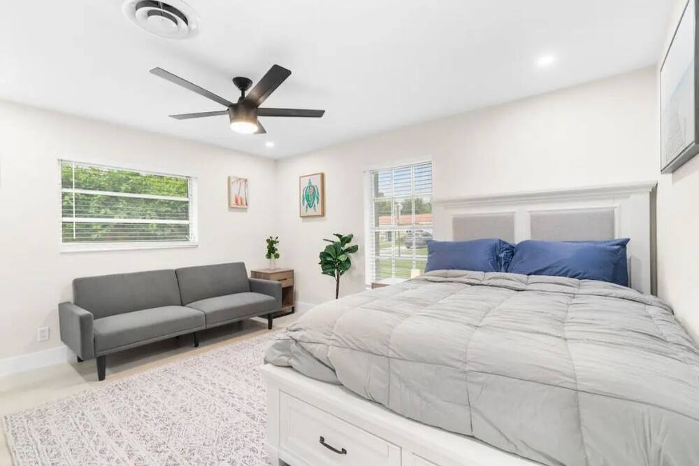 Photo of Bedroom in Lighthouse Point