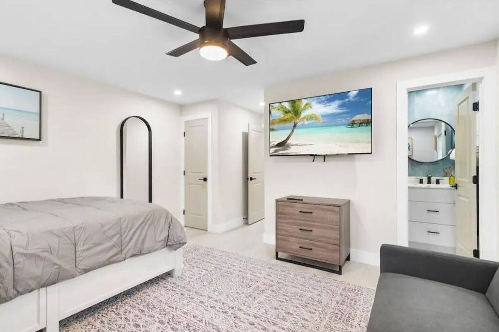 Photo of Bedroom in Lighthouse Point