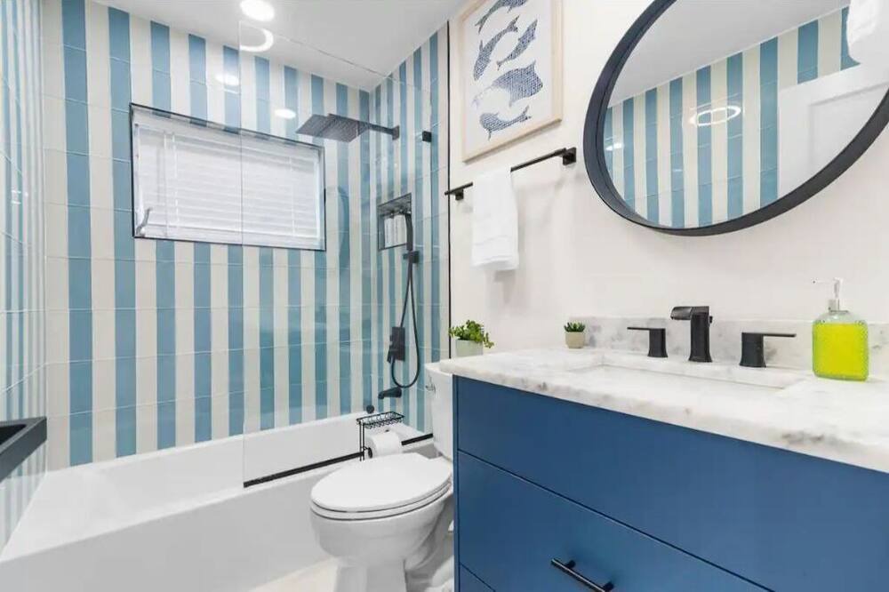 Photo of Bathroom in Lighthouse Point