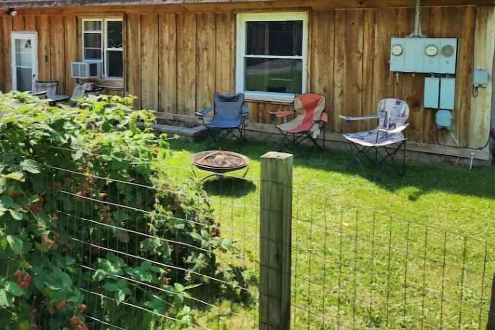 Photo of Outdoor in Crittenden