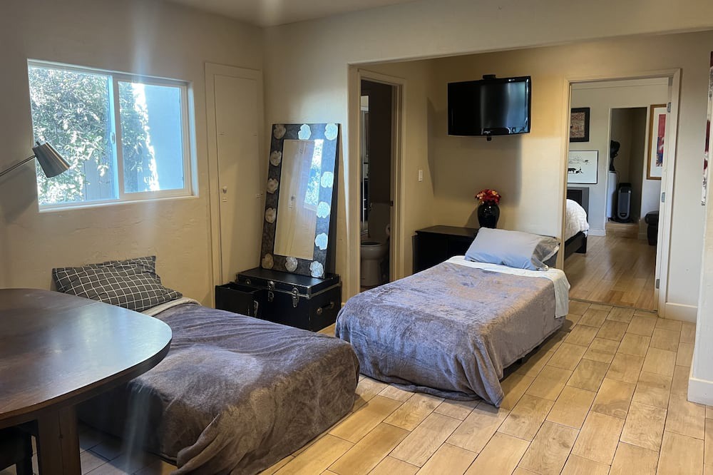 Photo of Bedroom in View Park-Windsor Hills