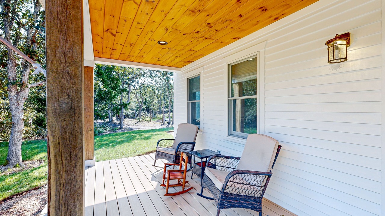 Photo of Patio Balcony in West Tisbury