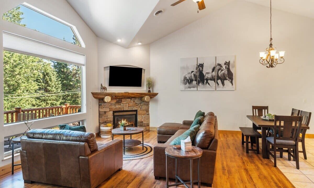 Photo of Livingroom in Somers