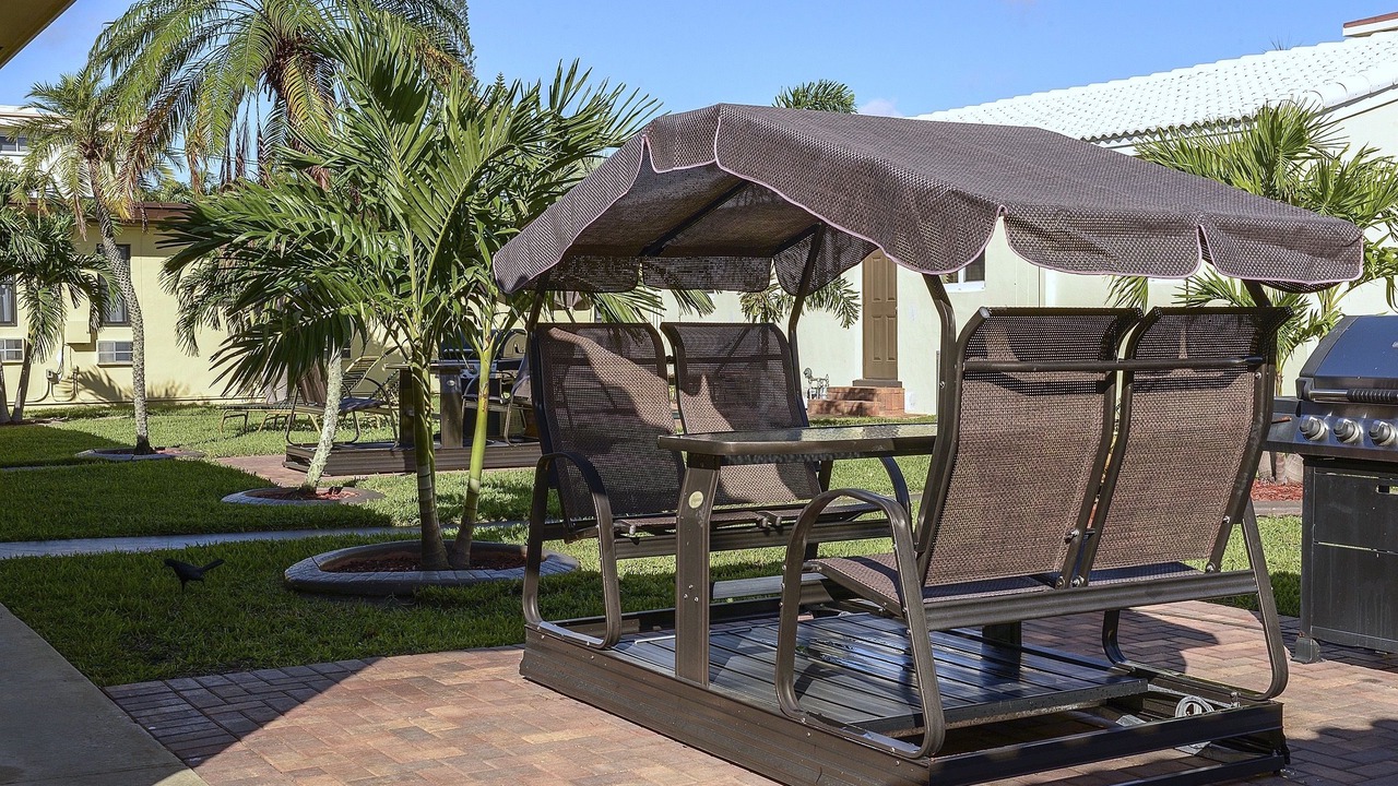 Photo of Outdoor in Hollywood Lakes