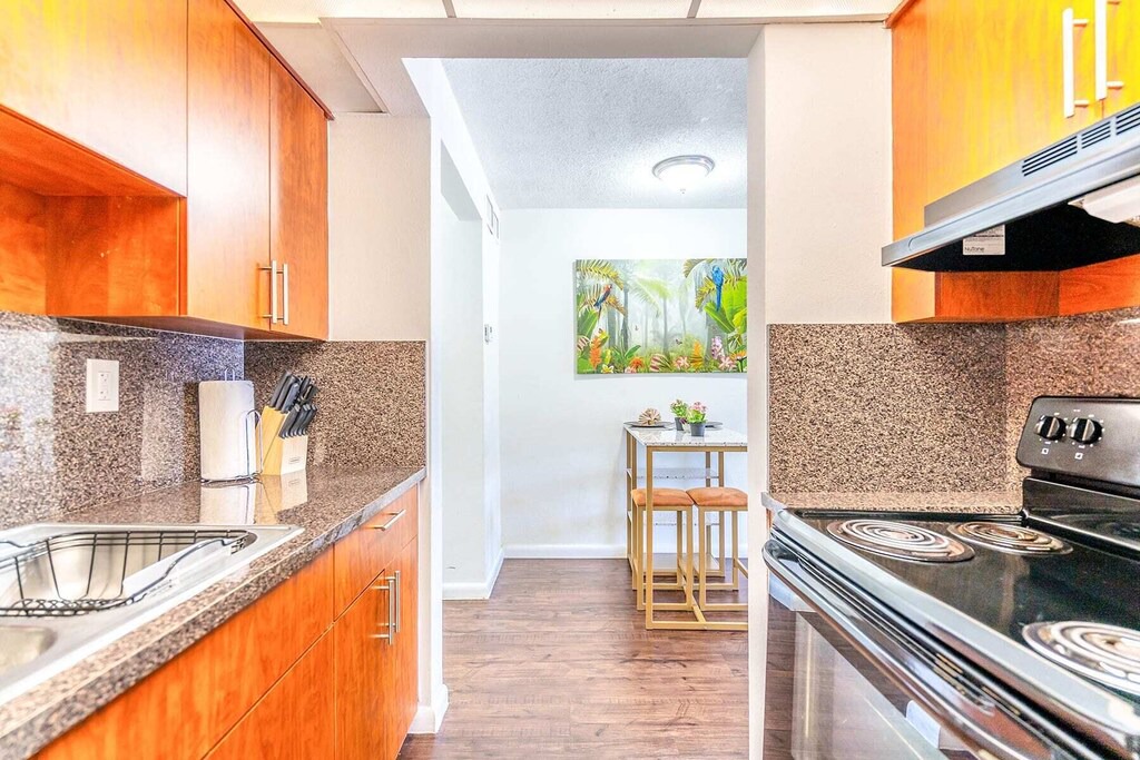 Photo of Kitchen in Oakland Park