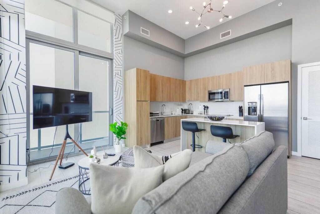 Photo of Livingroom in Northeast Miami