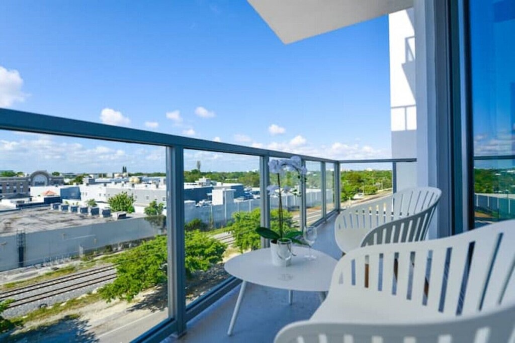 Photo of Patio Balcony in Northeast Miami