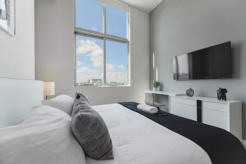 Photo of Bedroom in Northeast Miami