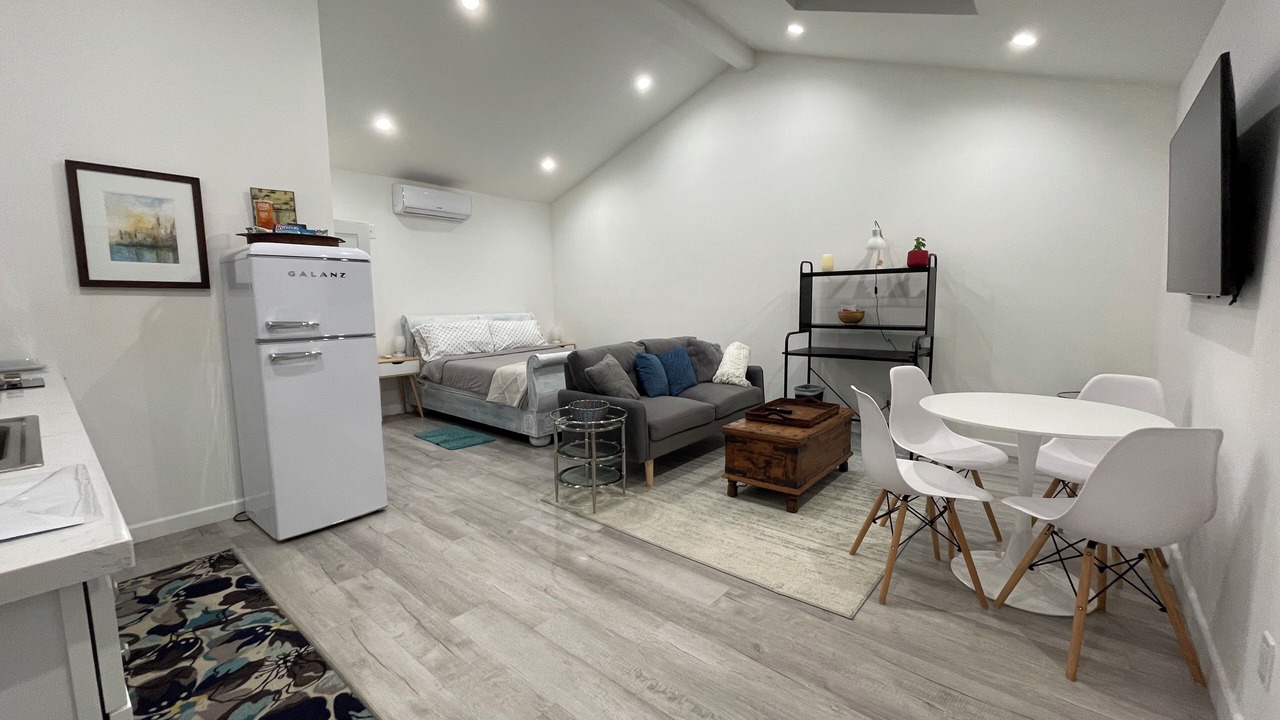 Photo of Bedroom in North Hollywood