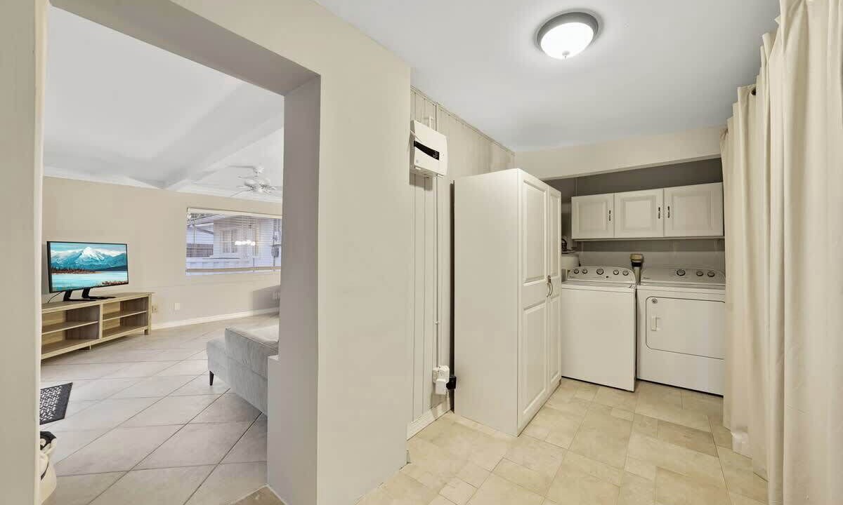 Photo of Bedroom in Deerfield Beach
