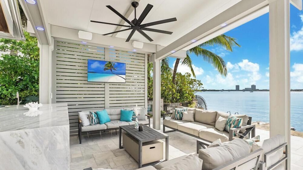 Photo of Outdoor in North Bay Village