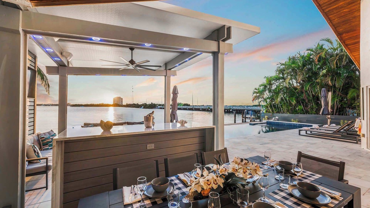 Photo of Outdoor in North Bay Village