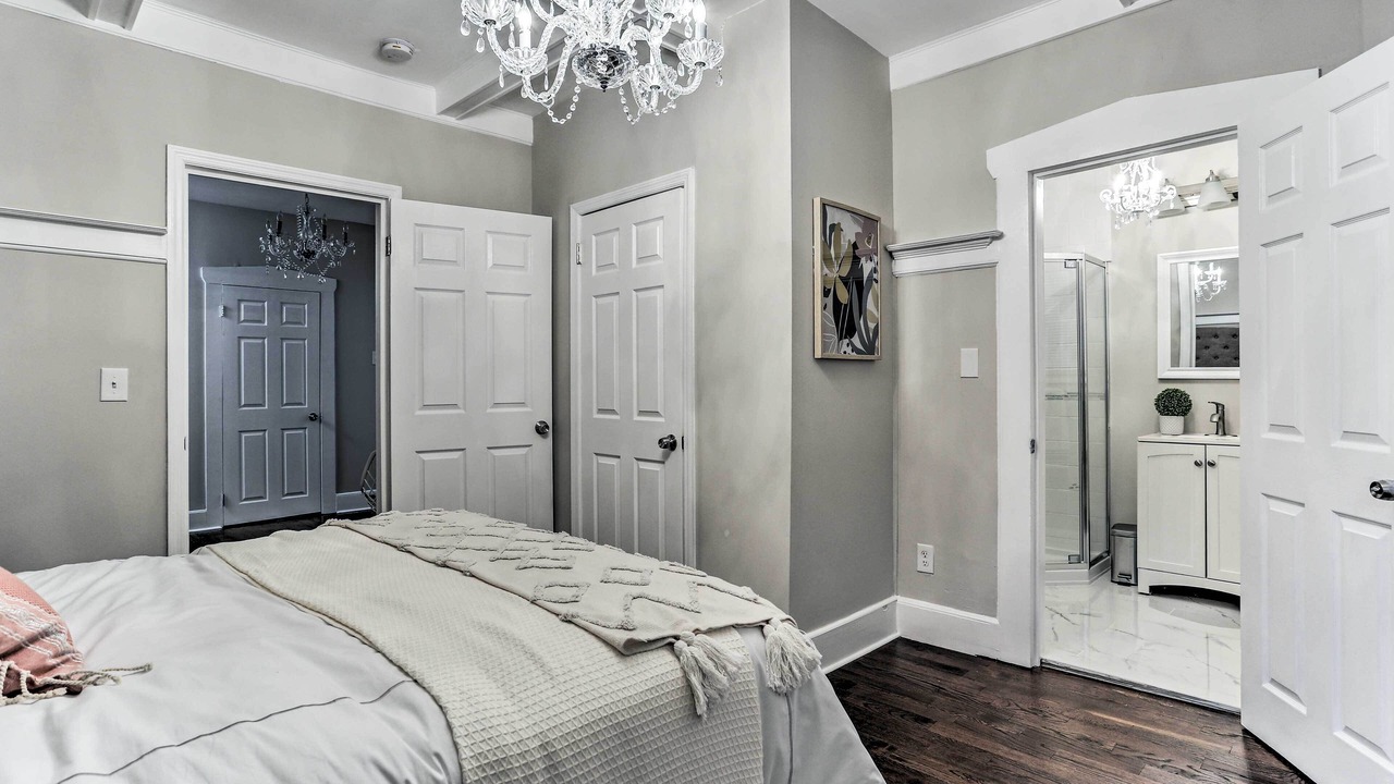 Photo of Bedroom in Weequahic