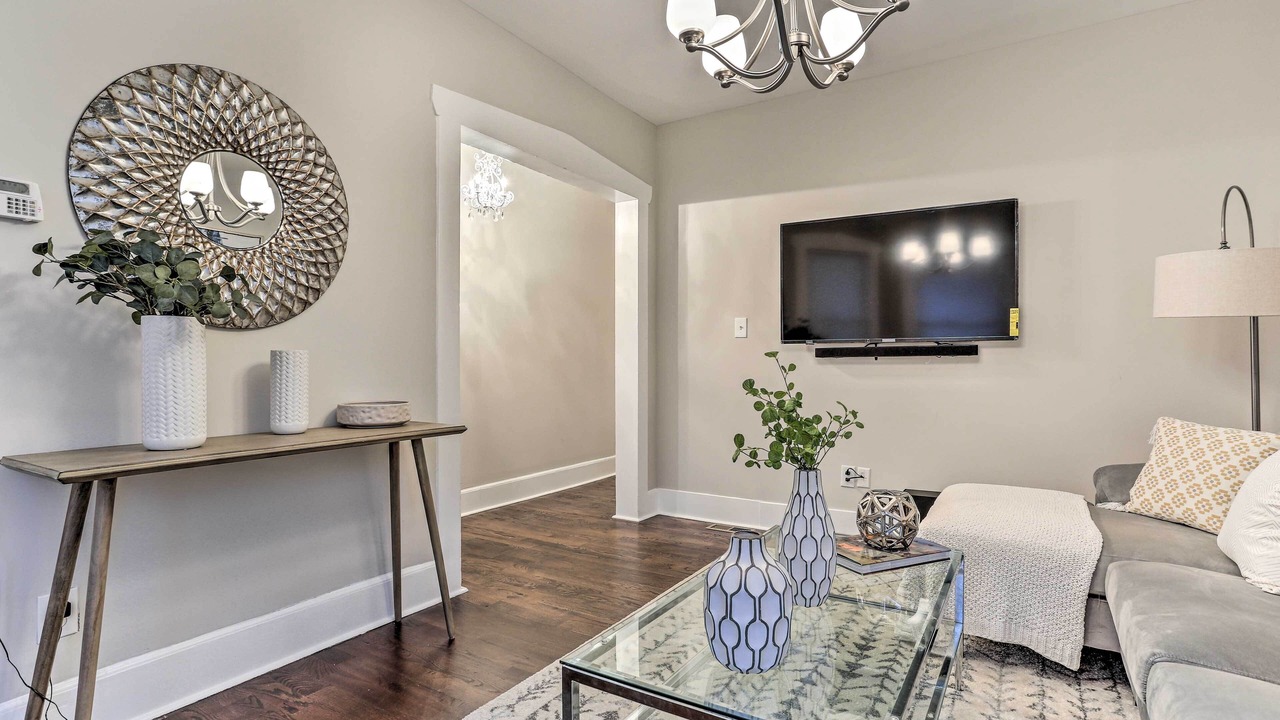 Photo of Livingroom in Weequahic