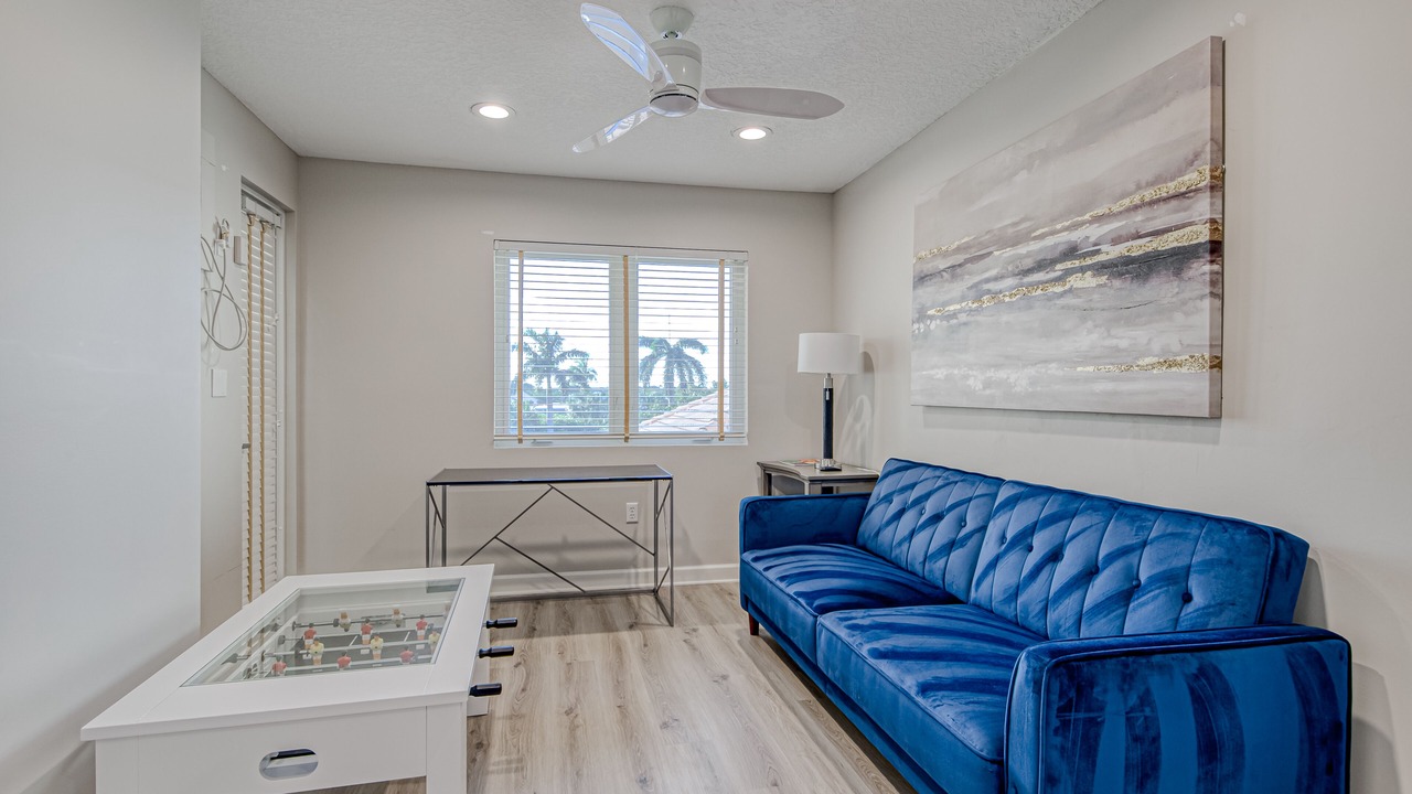 Photo of Livingroom in Highland Beach