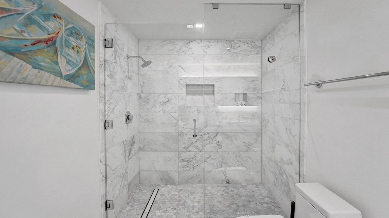 Photo of Bathroom in Central Beach