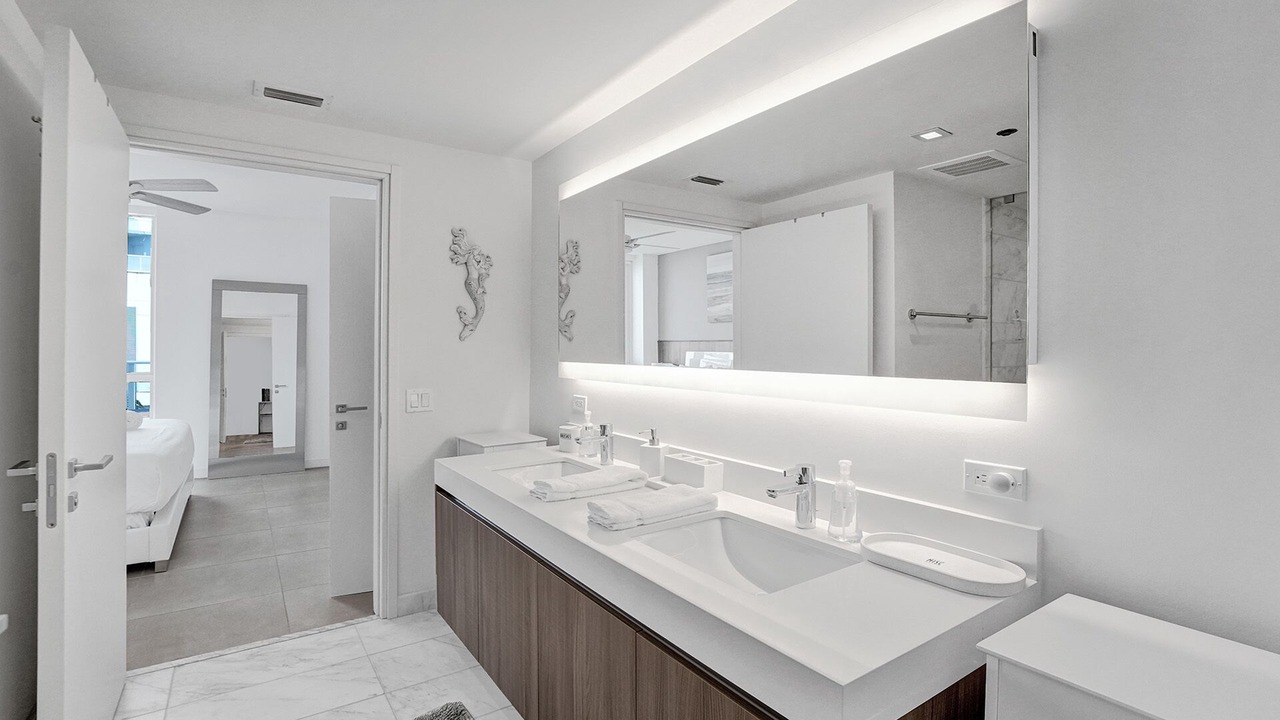 Photo of Bathroom in Central Beach