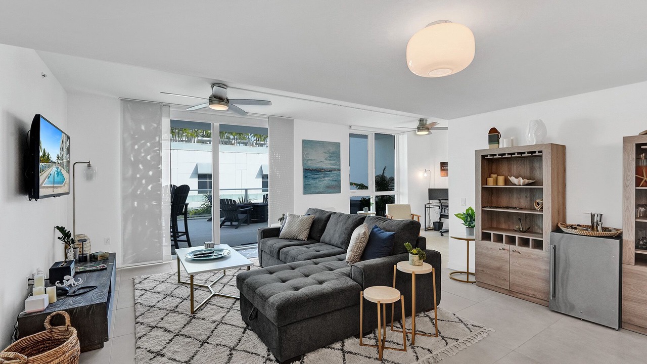 Photo of Livingroom in Central Beach