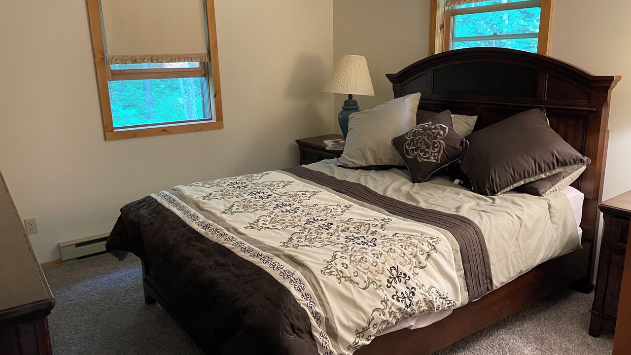Photo of Bedroom in Indian Lake