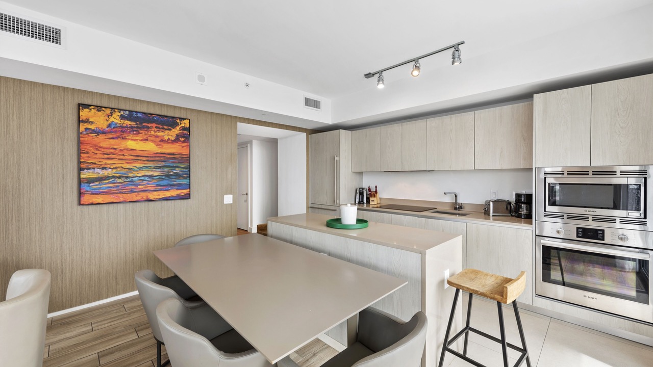 Photo of Kitchen in Hollywood South Central Beach