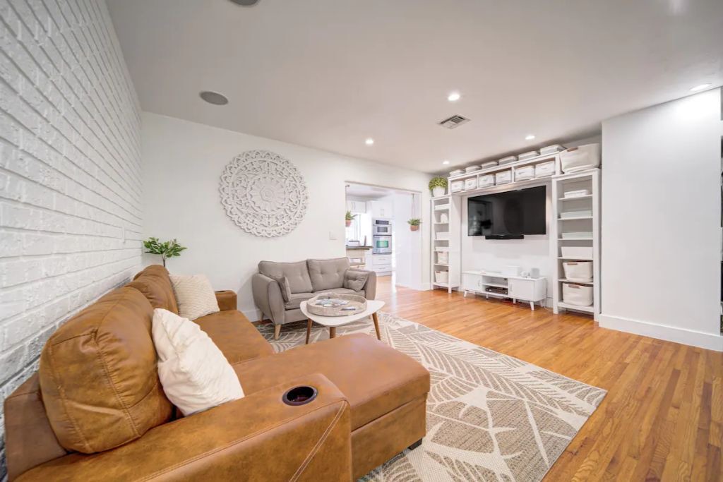 Photo of Bedroom in Golden Glades