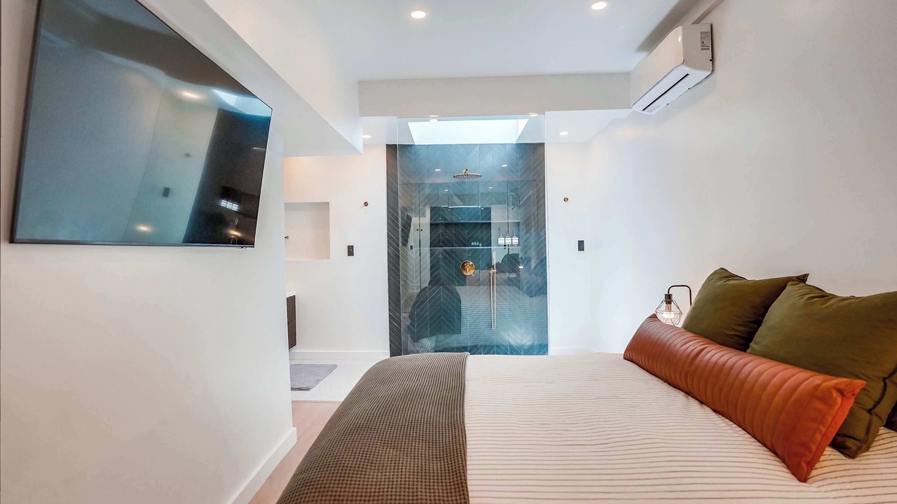 Photo of Bedroom in Melrose