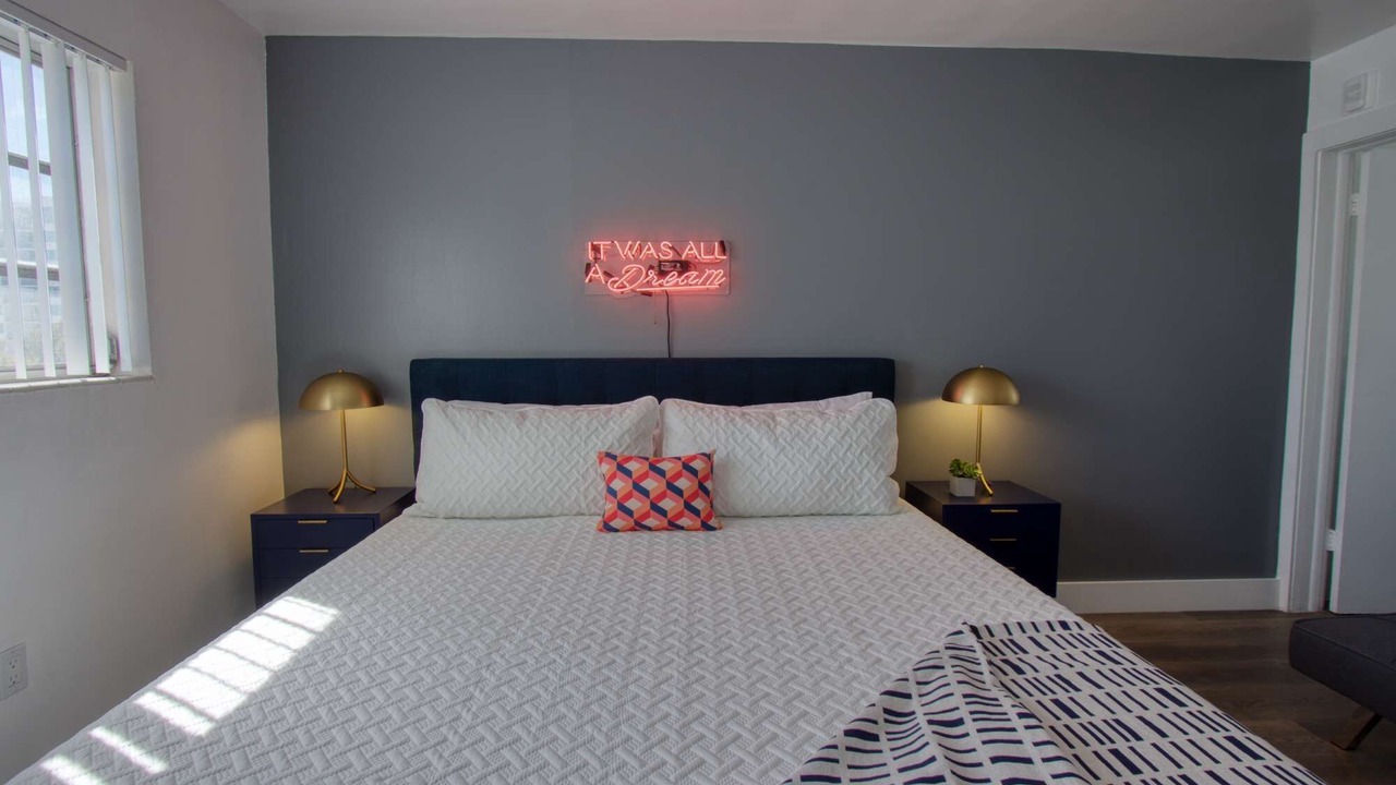Photo of Bedroom in Midtown